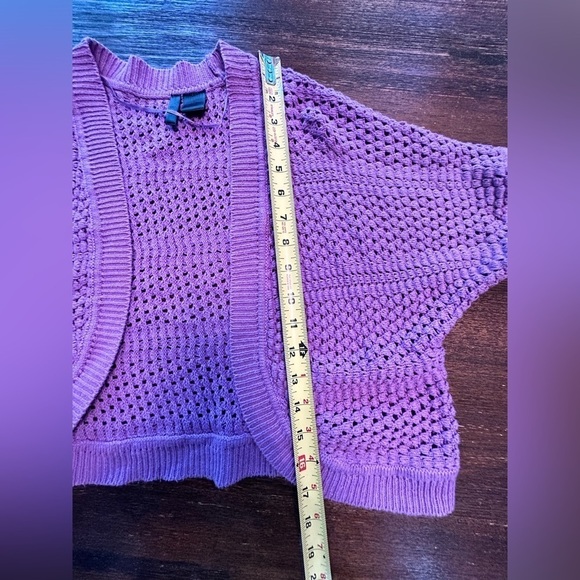 🎉Women’s Lightweight Loose Knit Shrug Size Medium - Picture 5 of 5